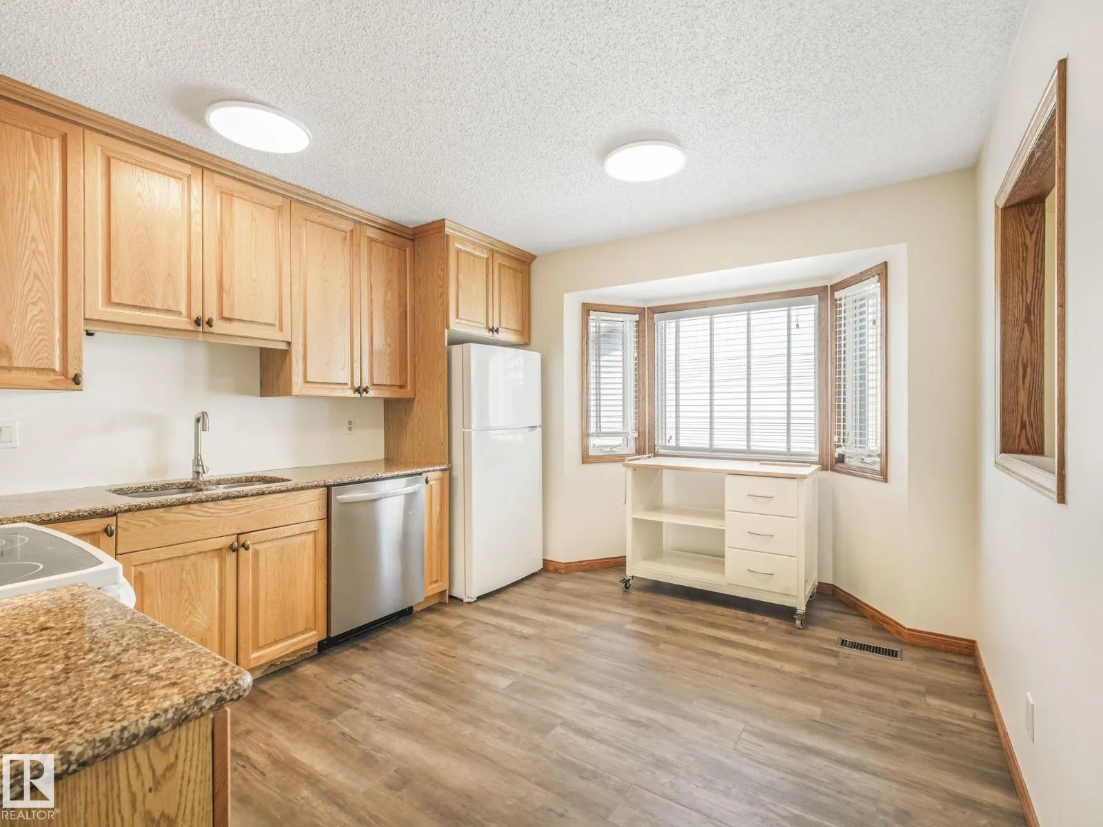 16812 95 ST NW