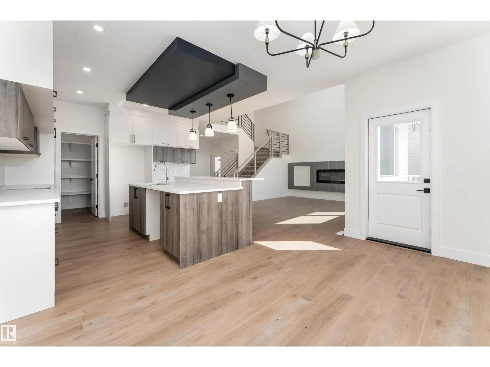 39 MAPLE CR