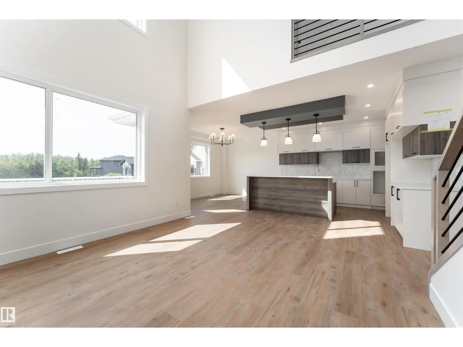 39 MAPLE CR