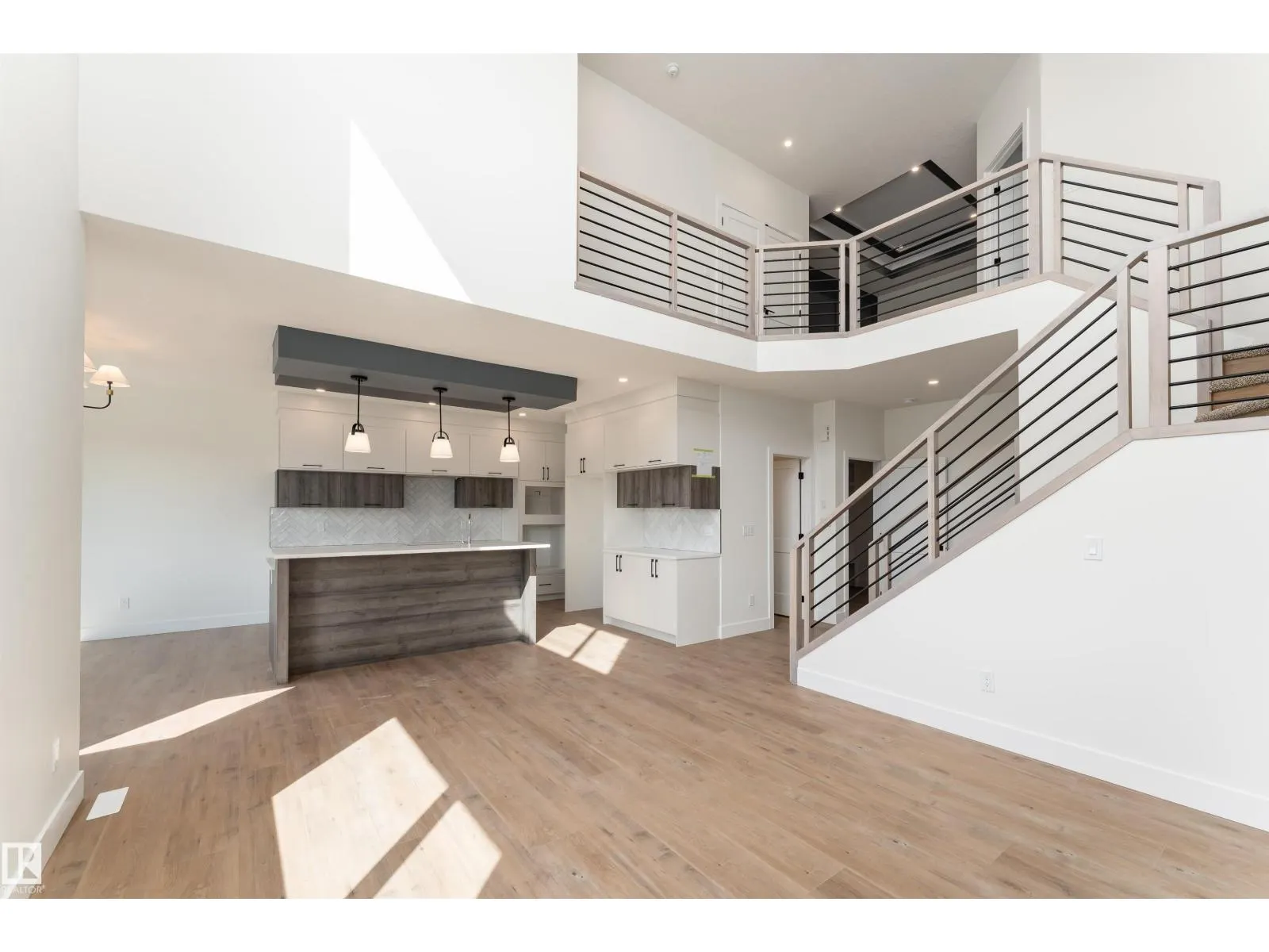 39 MAPLE CR