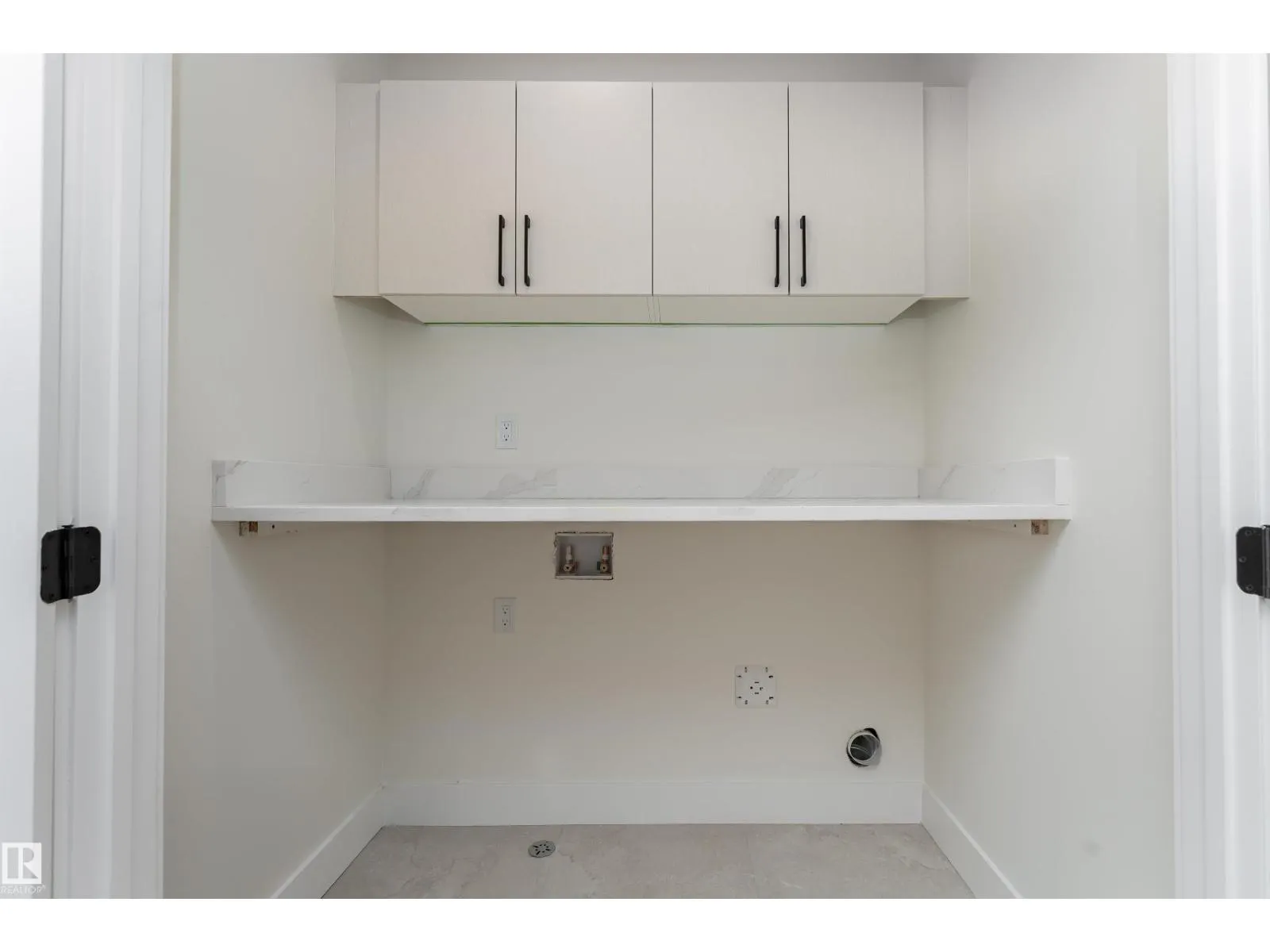 39 MAPLE CR