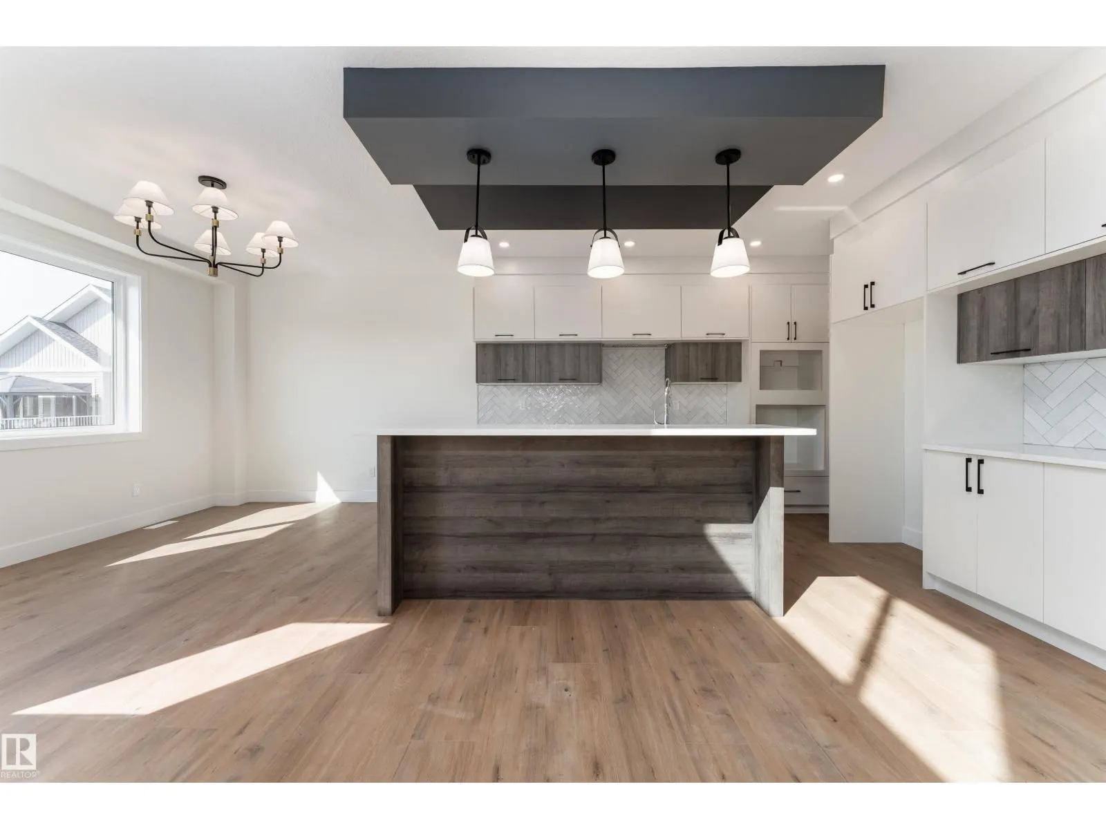 39 MAPLE CR