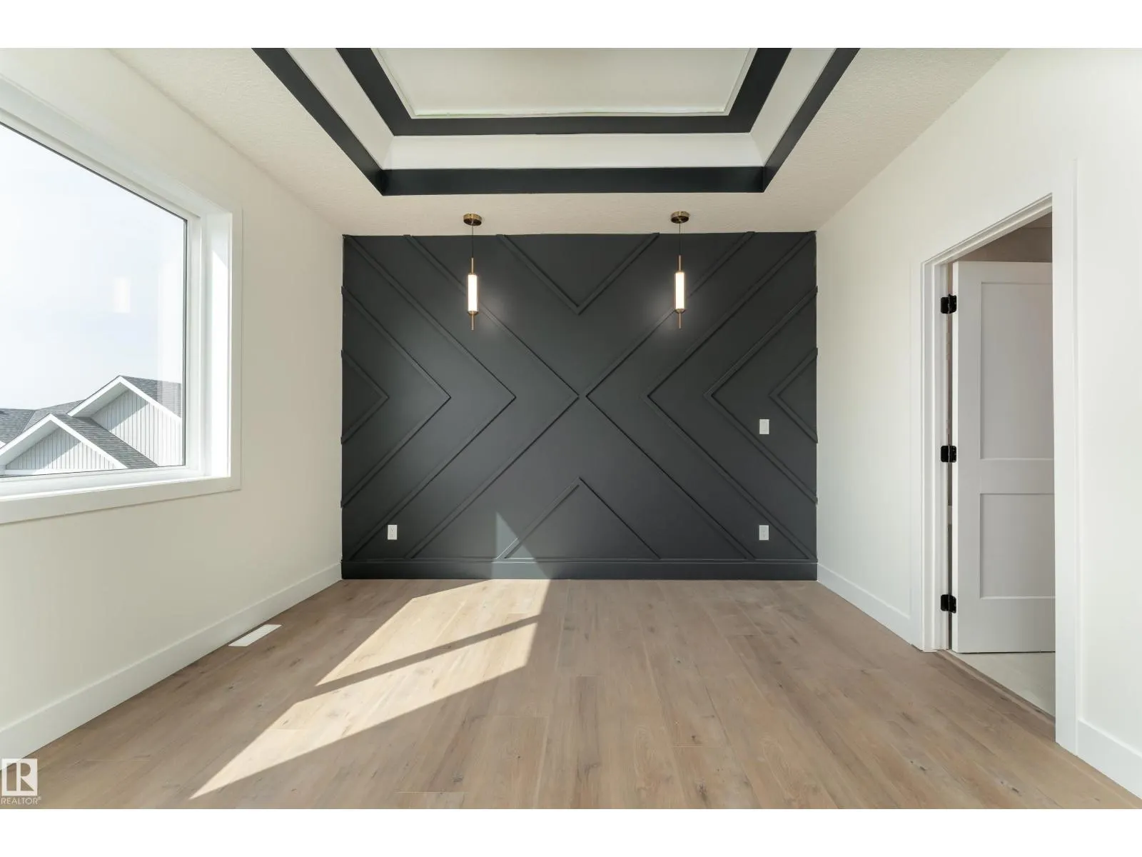 39 MAPLE CR