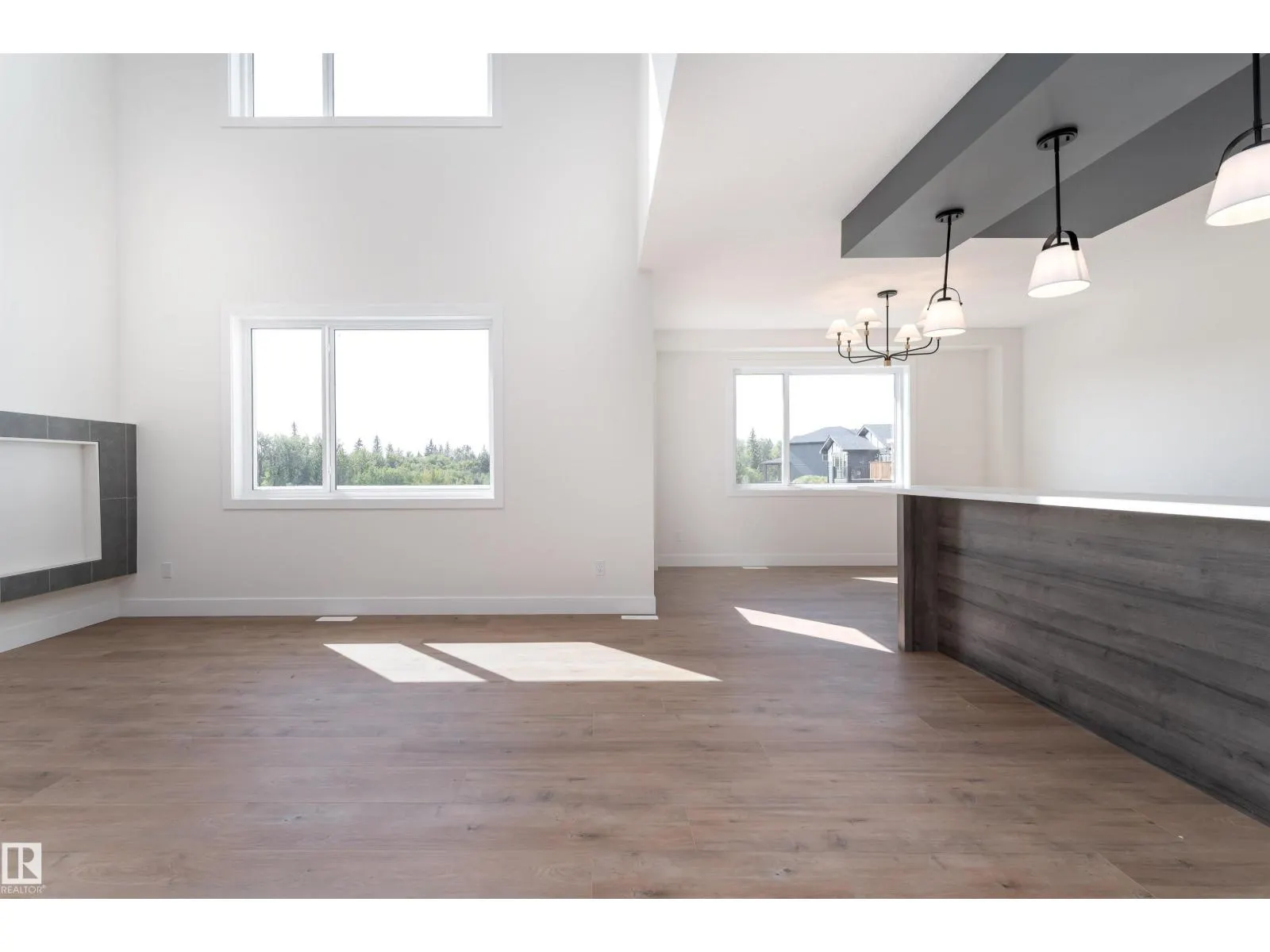 39 MAPLE CR