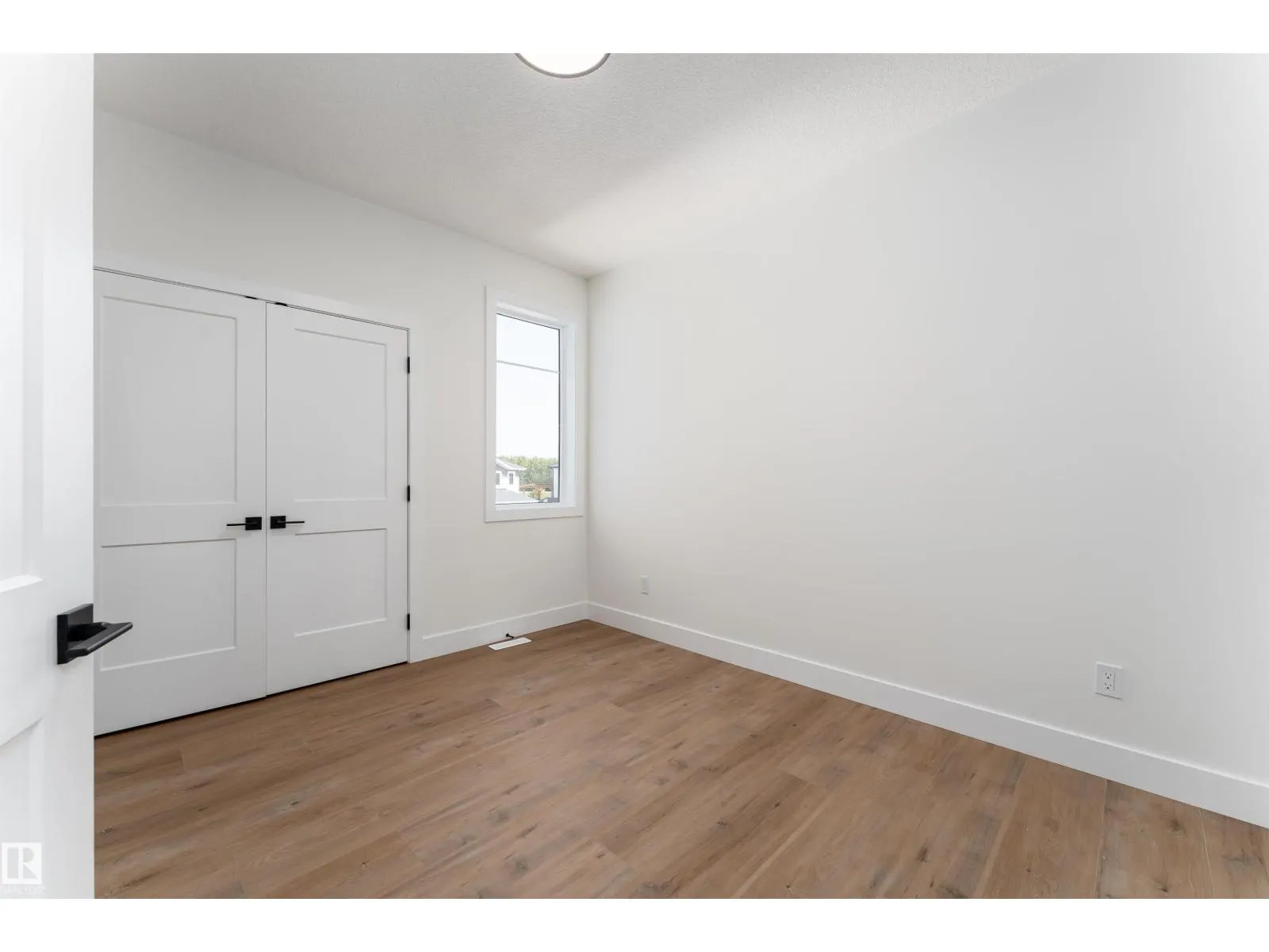 39 MAPLE CR