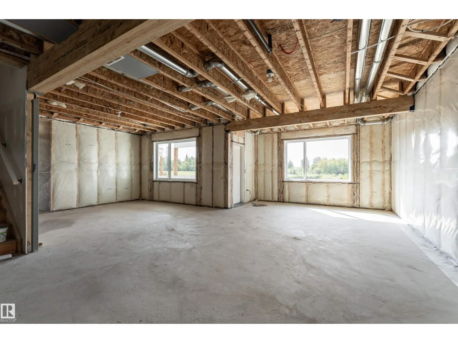 39 MAPLE CR