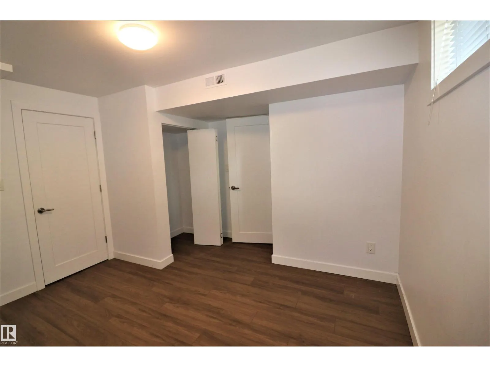 8528 64 AV NW
