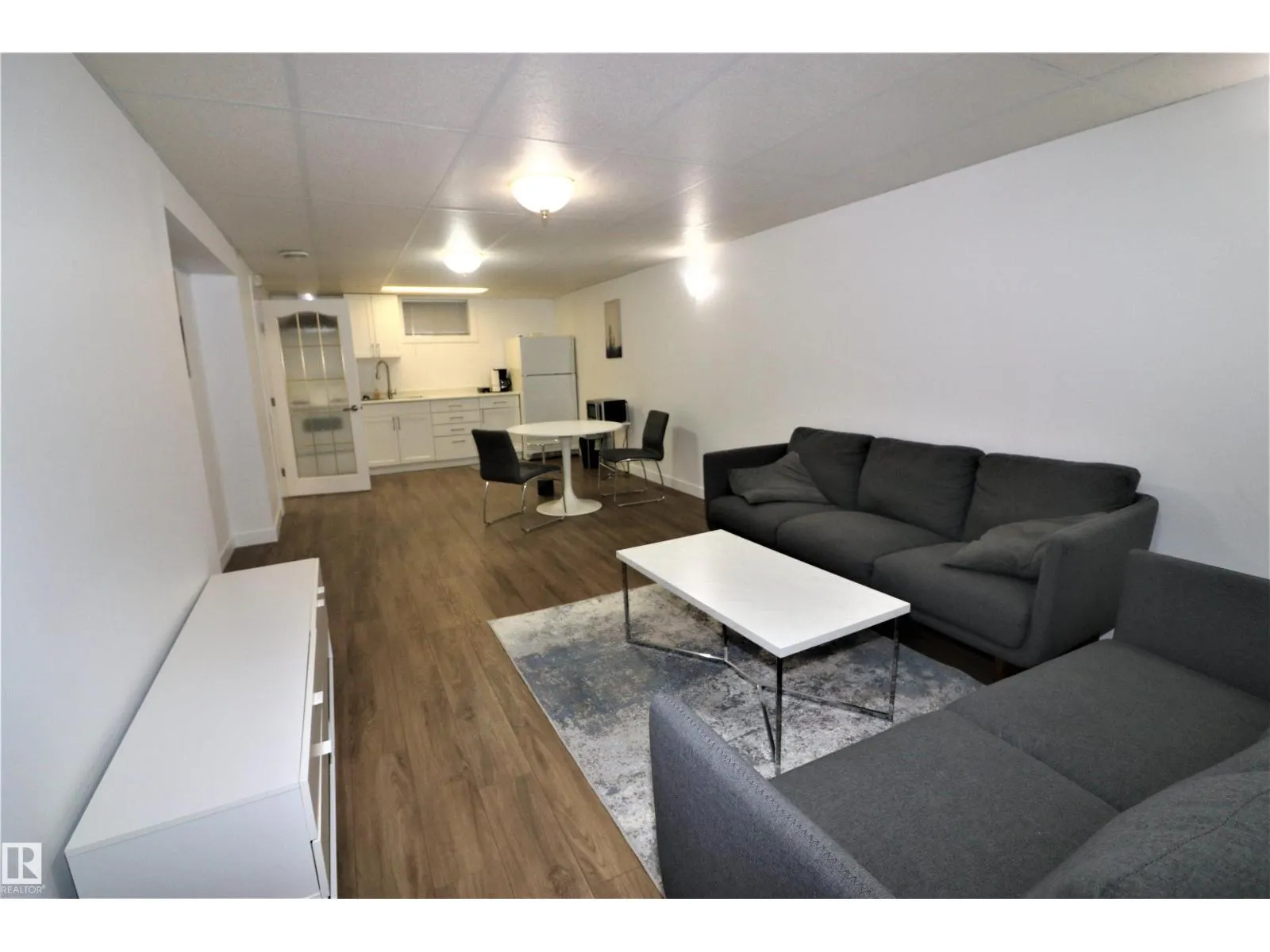 8528 64 AV NW