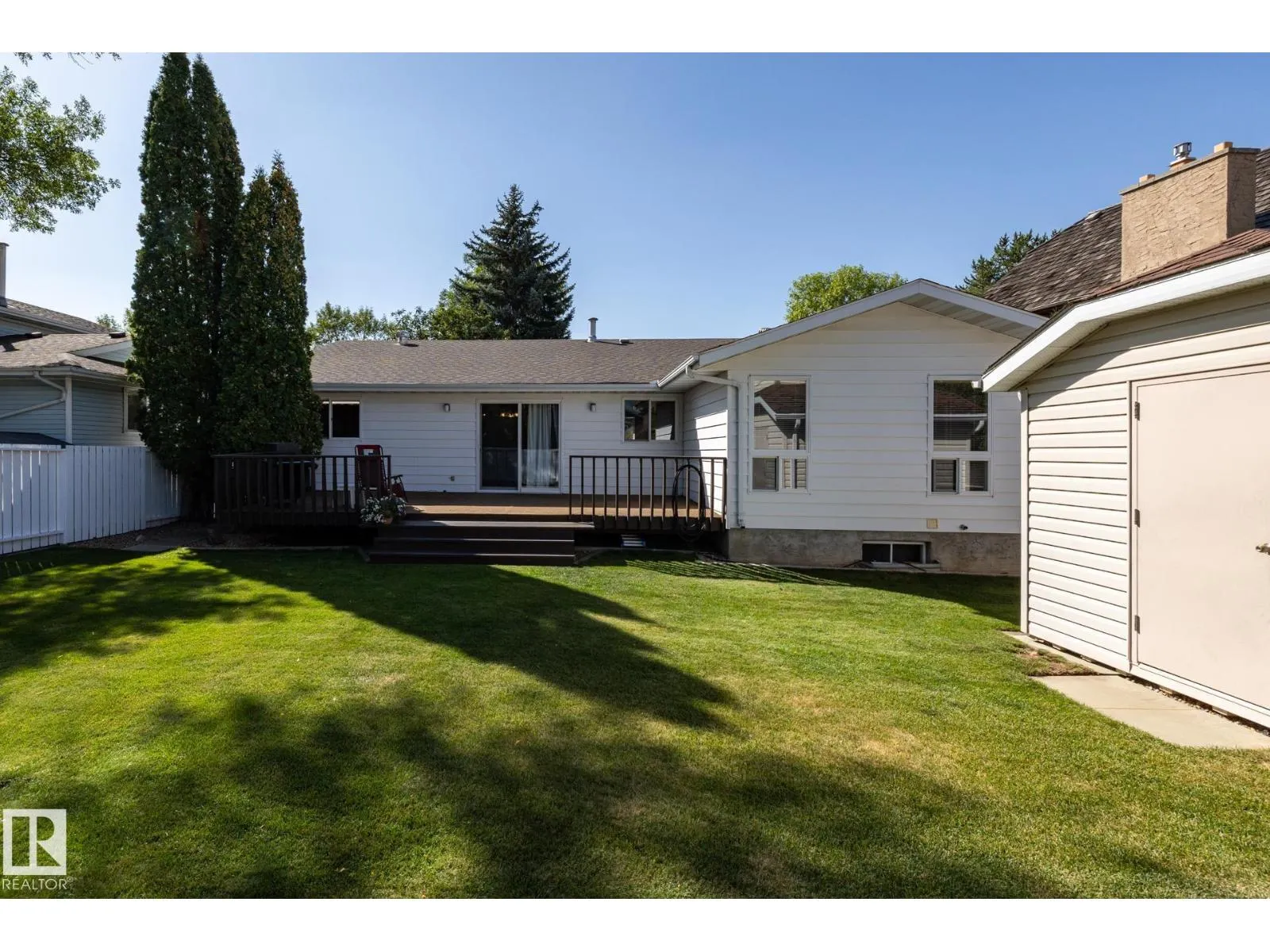 10 LORNE CR