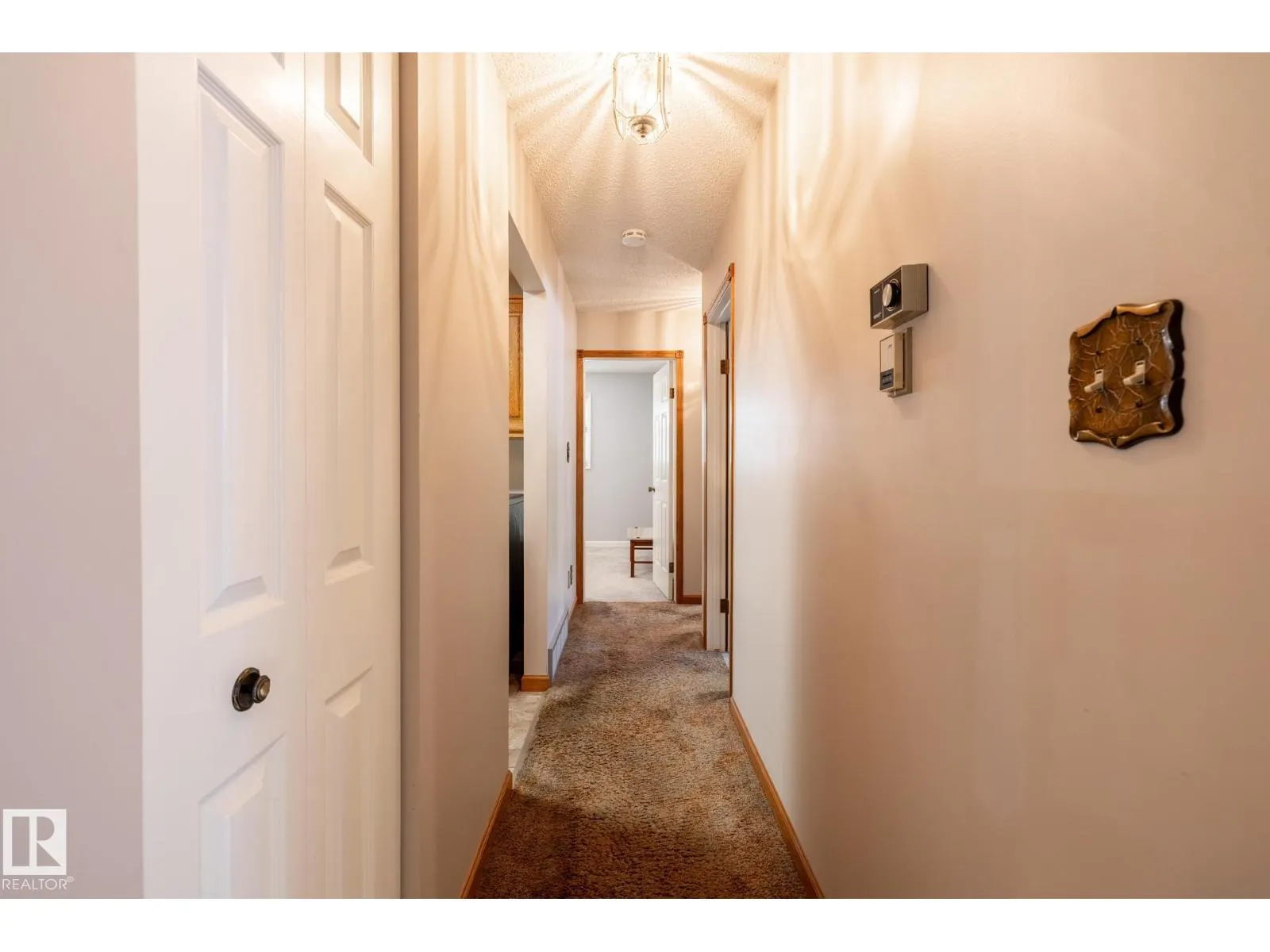 10 LORNE CR