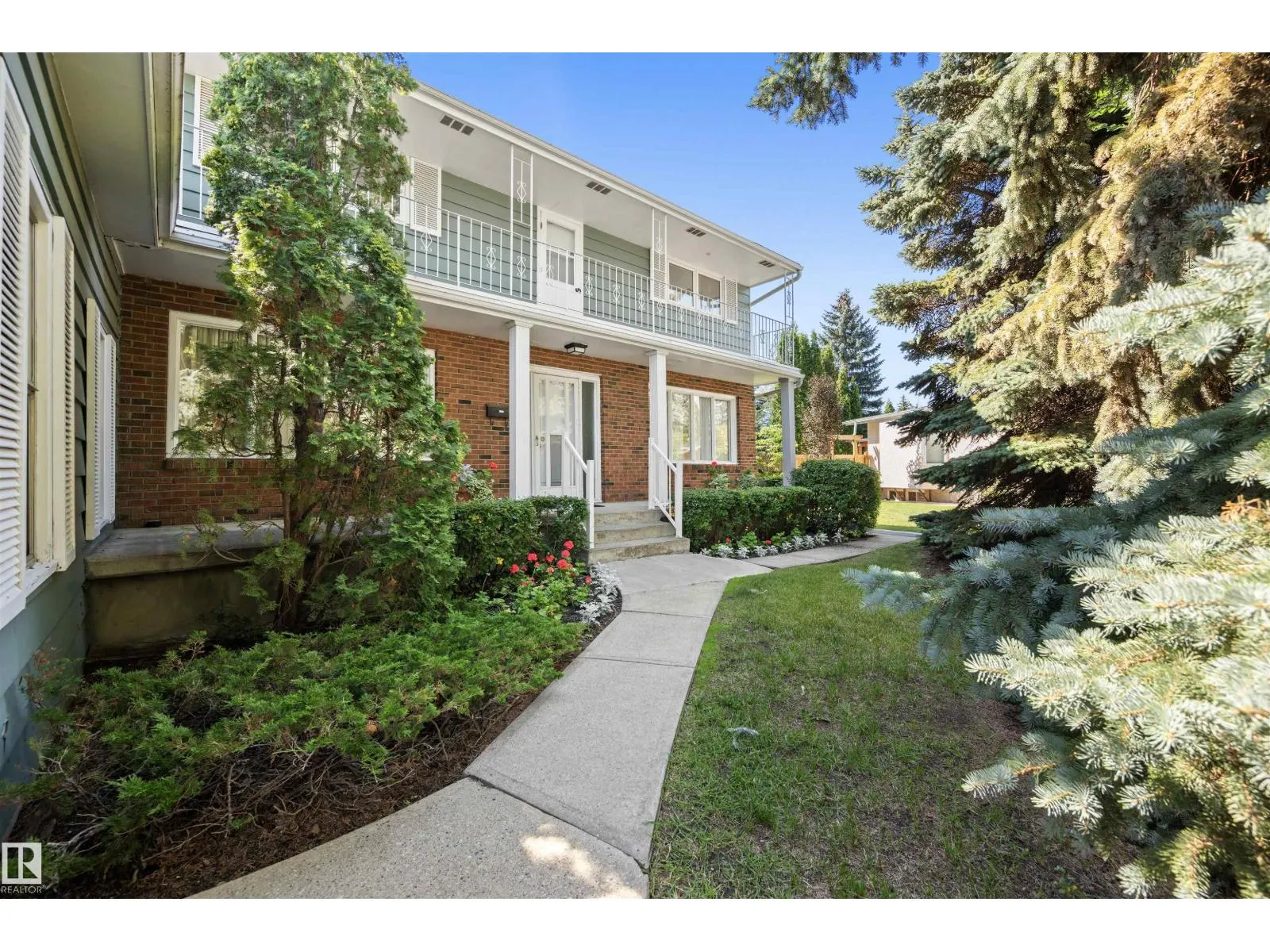 12411 47 AV NW