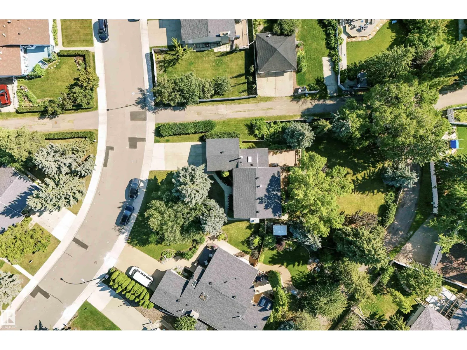 12411 47 AV NW