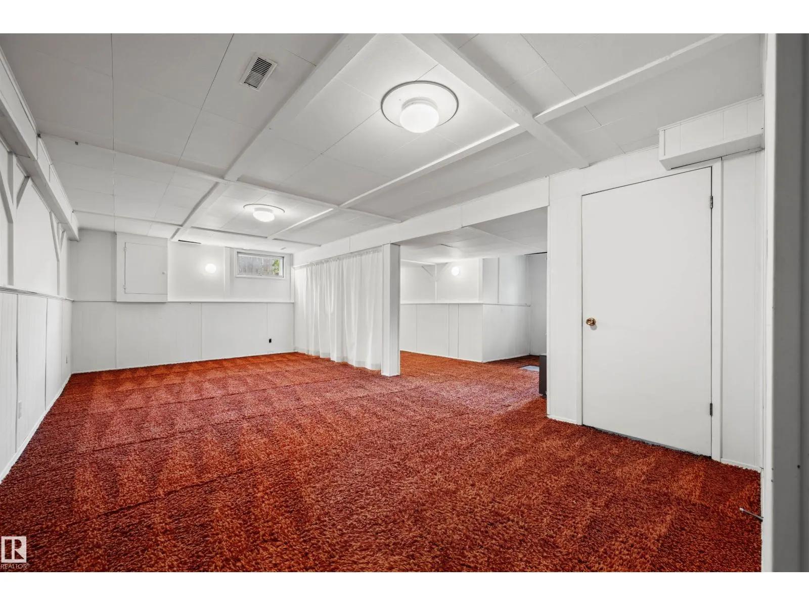 12411 47 AV NW