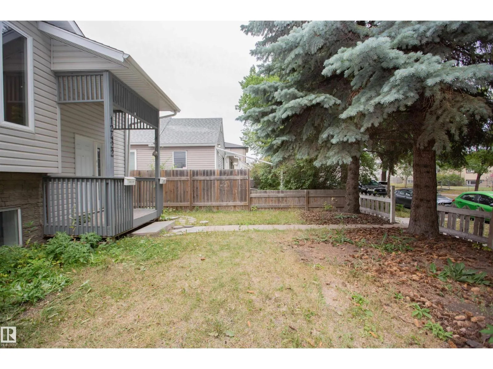 12422 88 ST NW