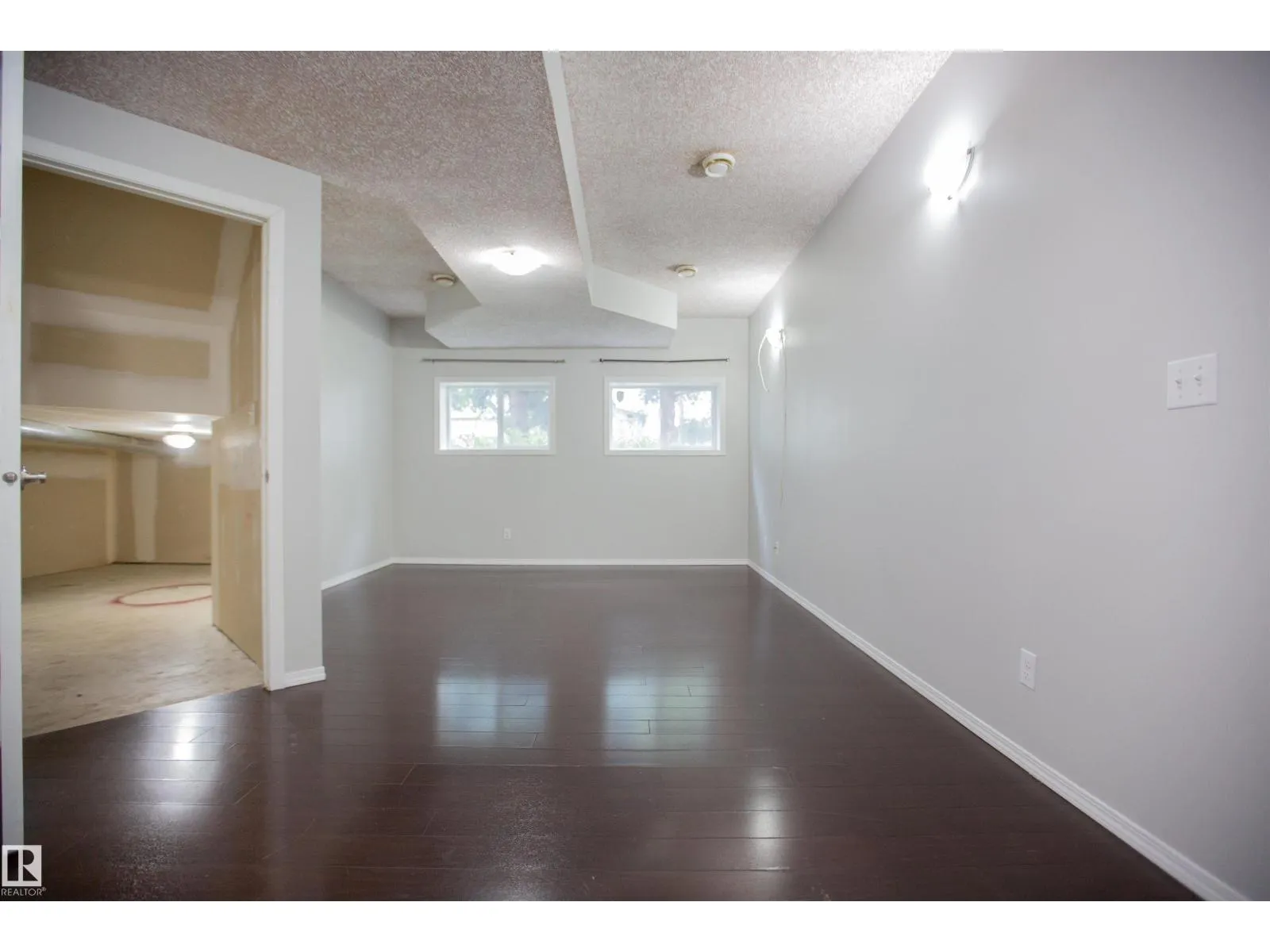 12422 88 ST NW