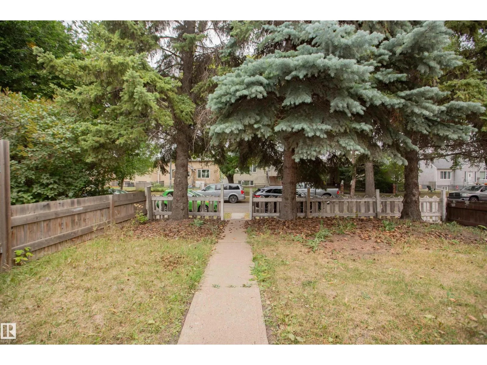 12422 88 ST NW