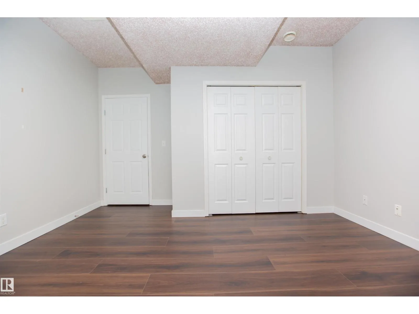 12422 88 ST NW