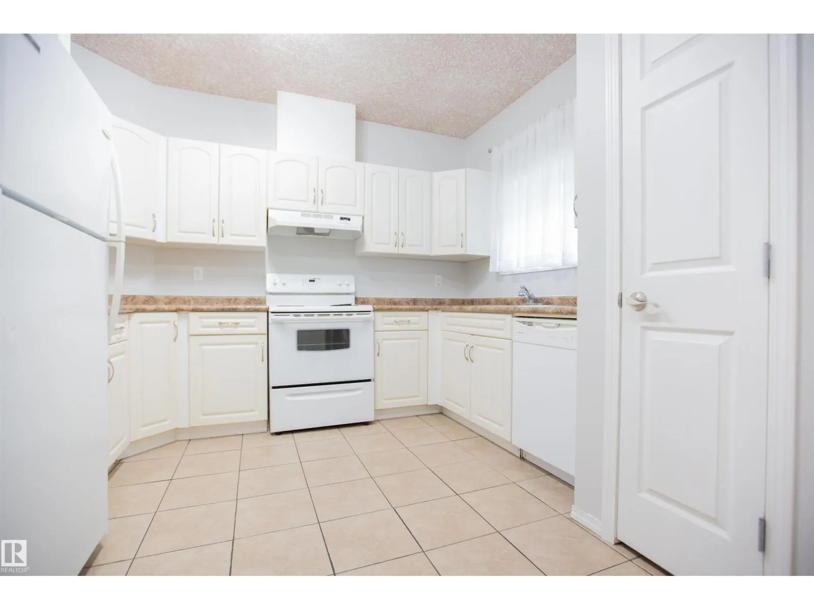 12422 88 ST NW