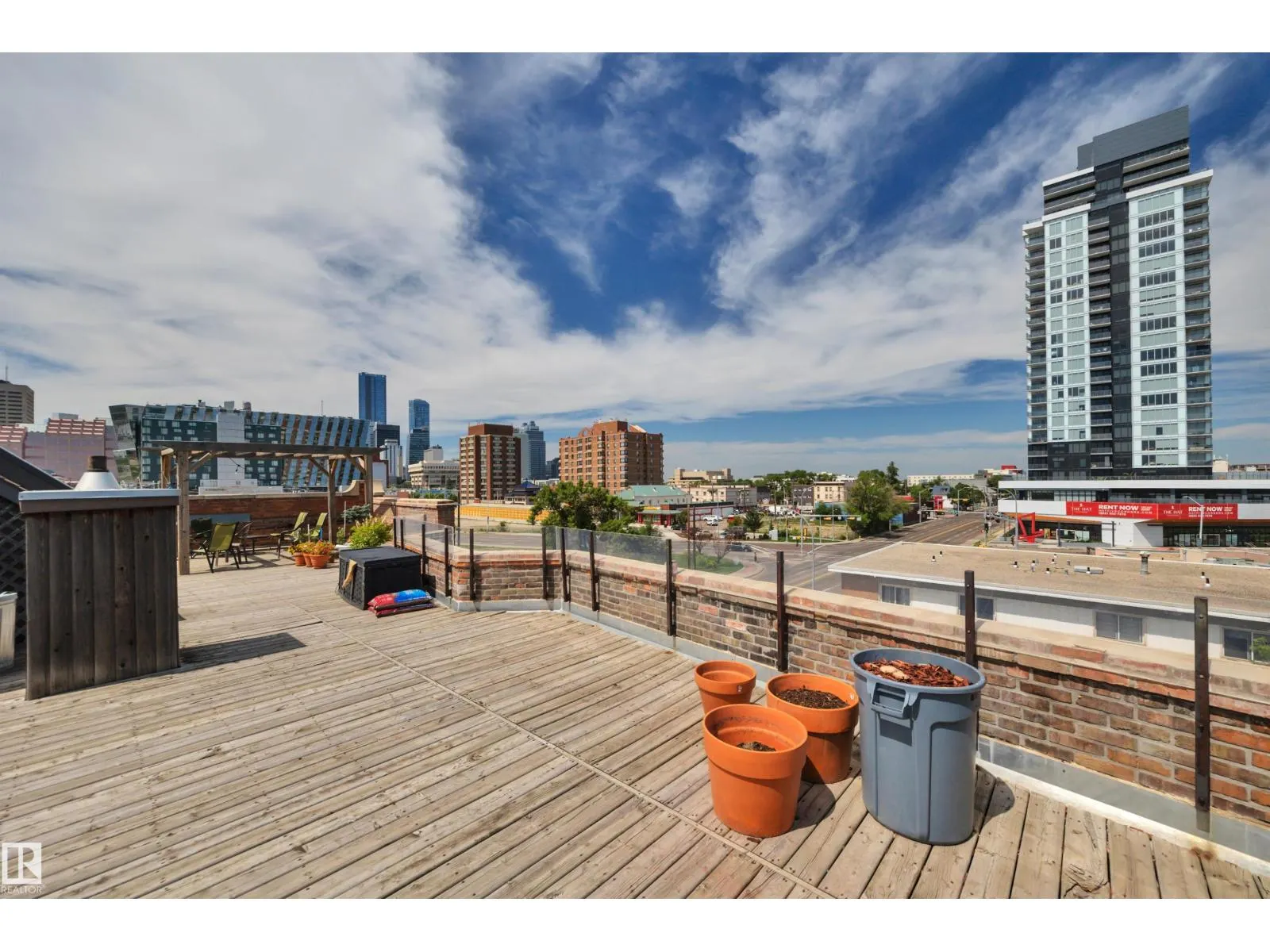 #205 10141 95 ST NW