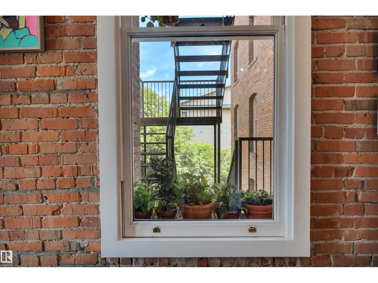 #205 10141 95 ST NW