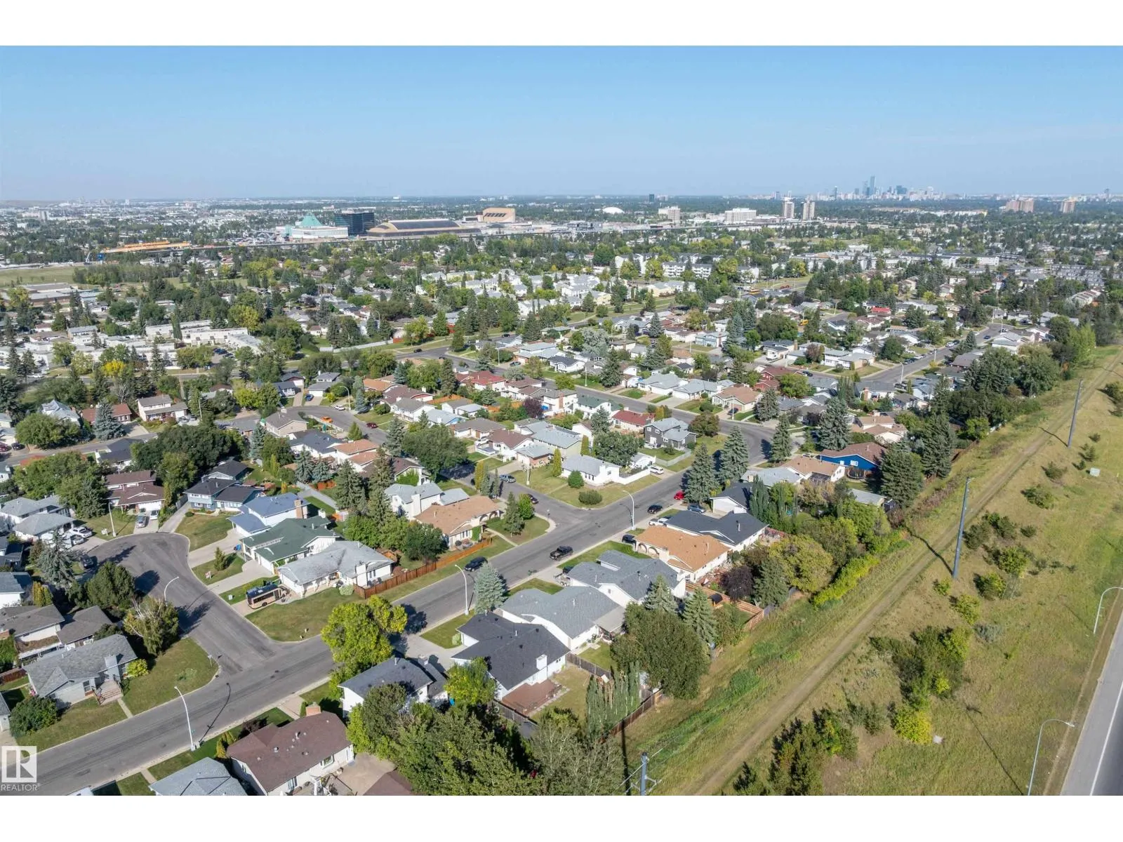 18211 80 AV NW