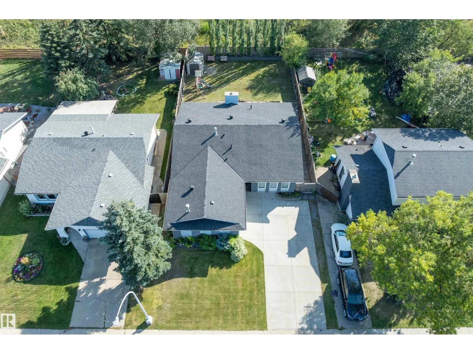 18211 80 AV NW