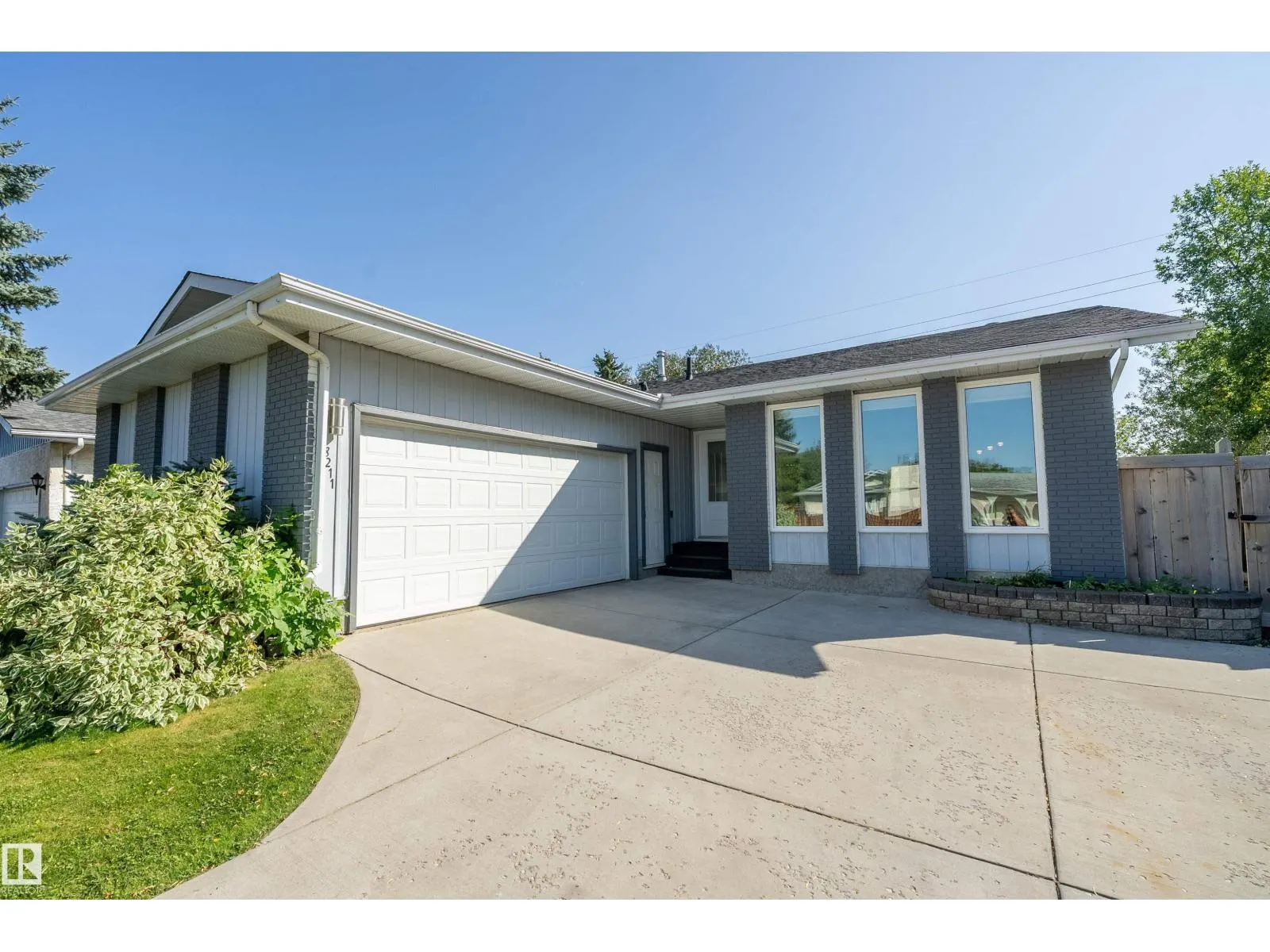 18211 80 AV NW