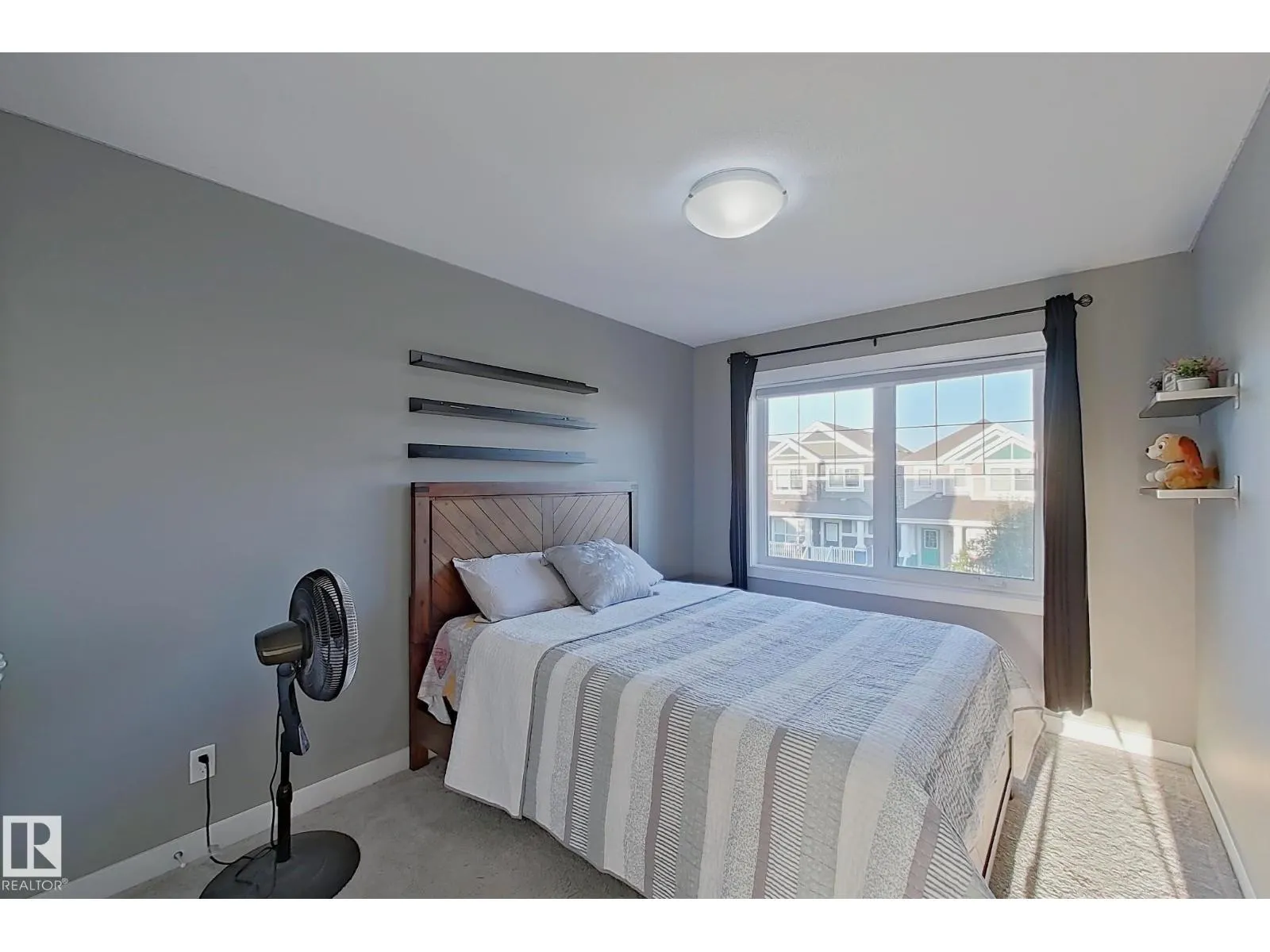2336 70 ST SW