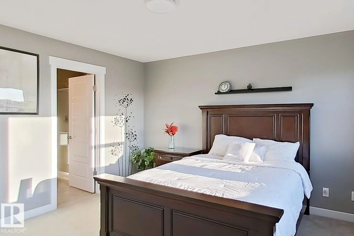 2336 70 ST SW
