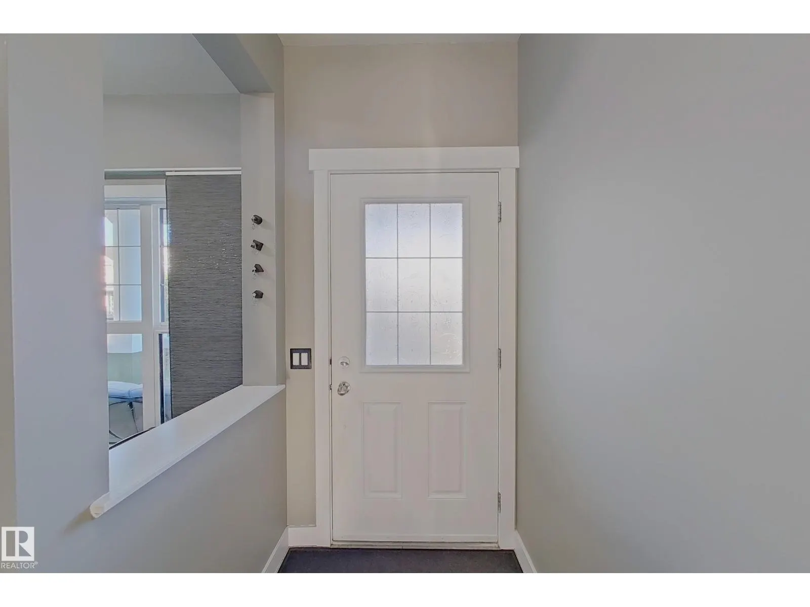 2336 70 ST SW