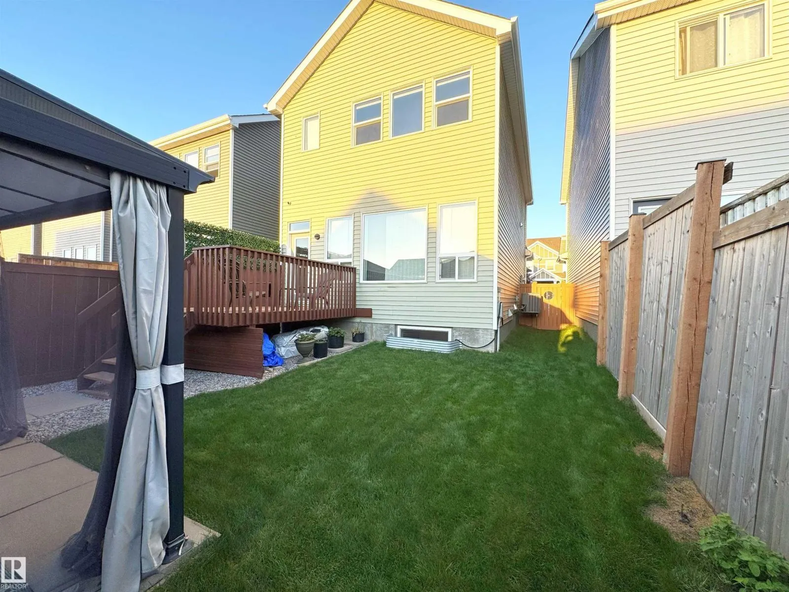 2336 70 ST SW