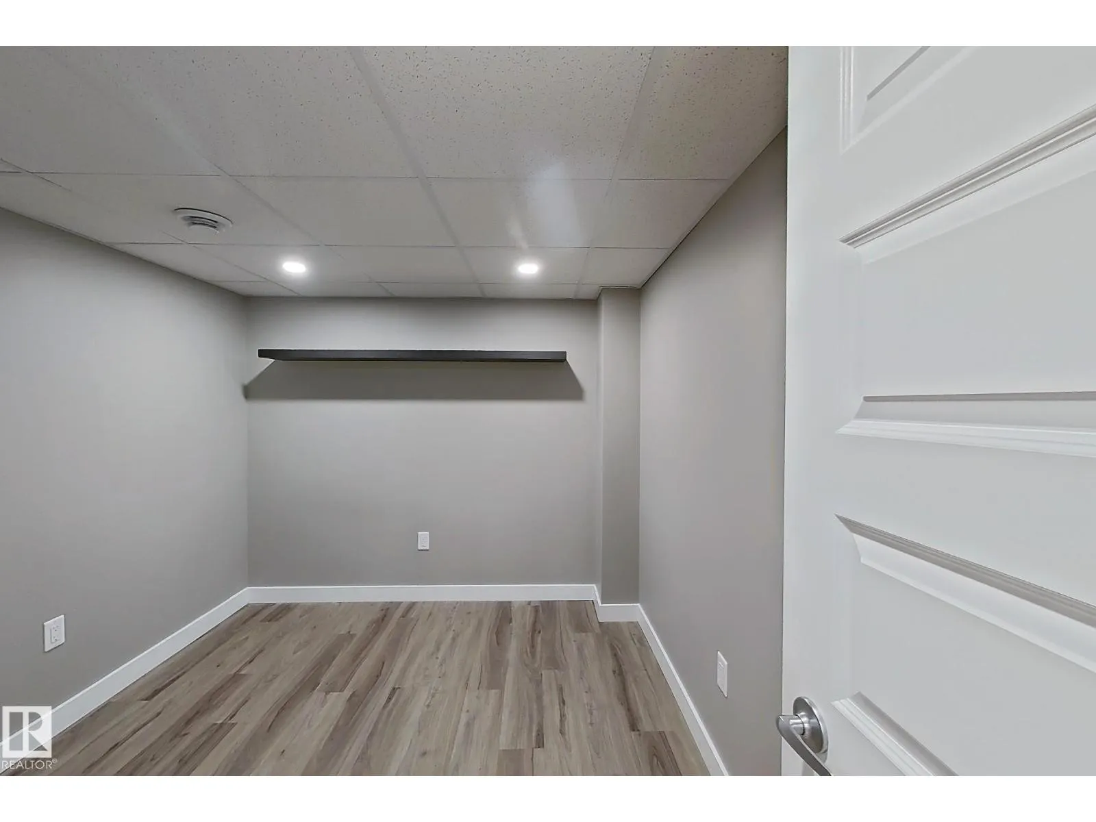 2336 70 ST SW