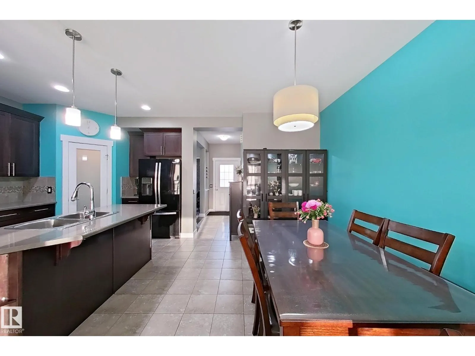 2336 70 ST SW