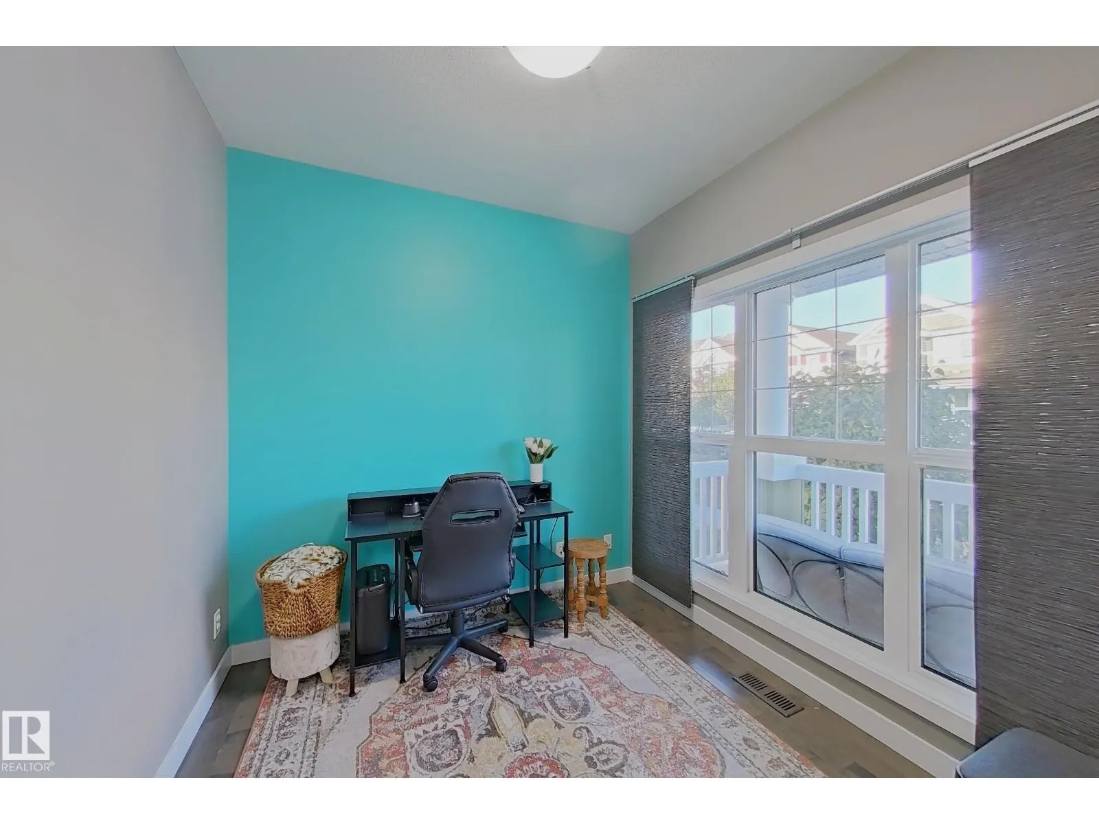 2336 70 ST SW
