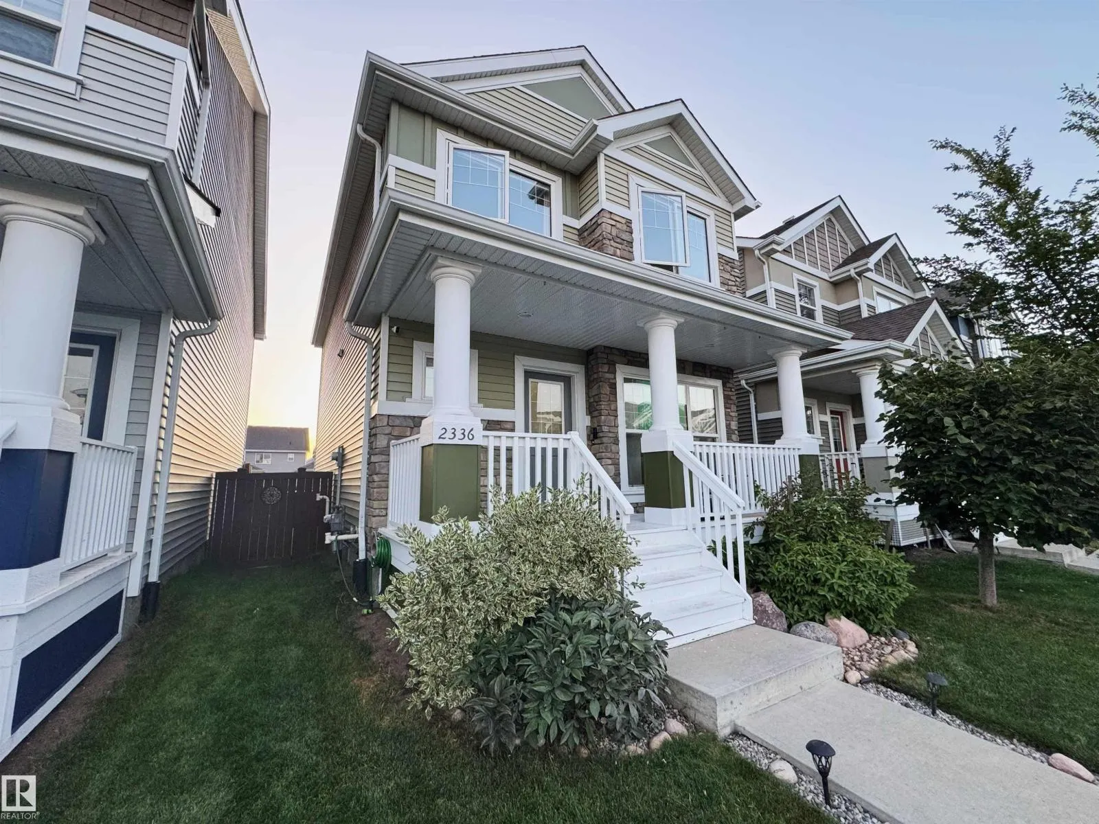 2336 70 ST SW