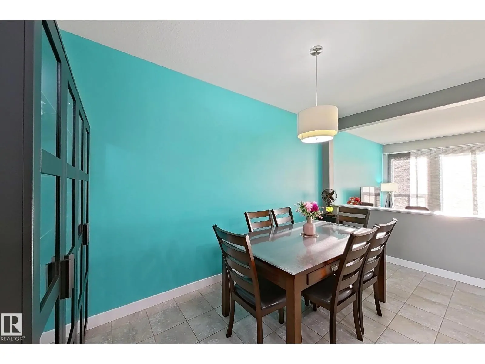 2336 70 ST SW