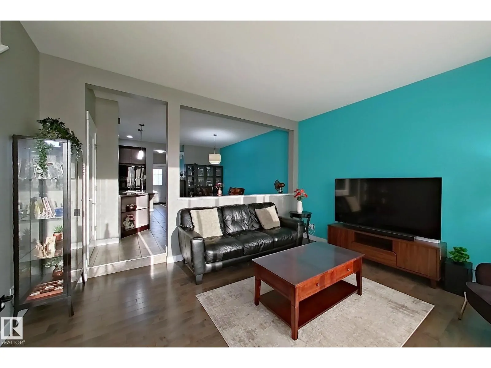 2336 70 ST SW