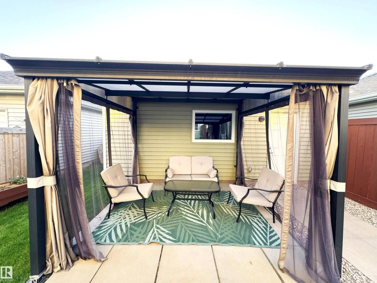 2336 70 ST SW