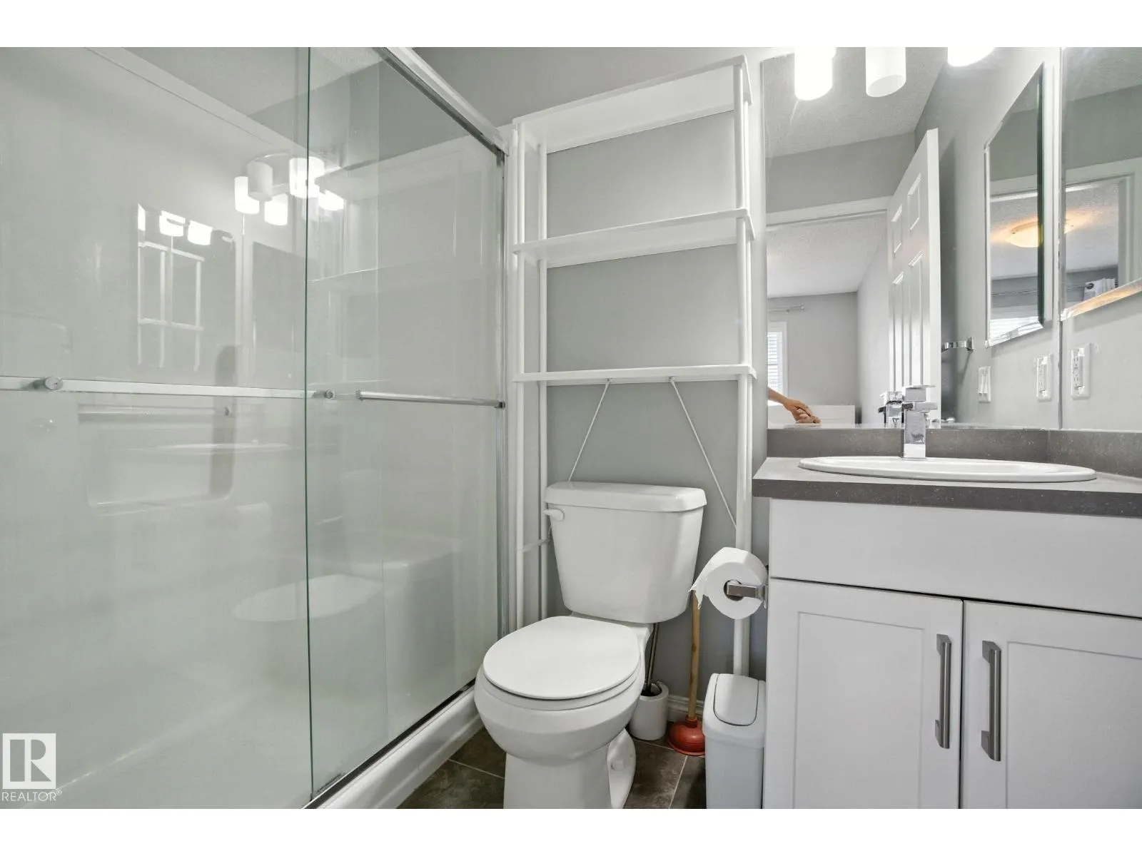 #124 2905 141 ST SW