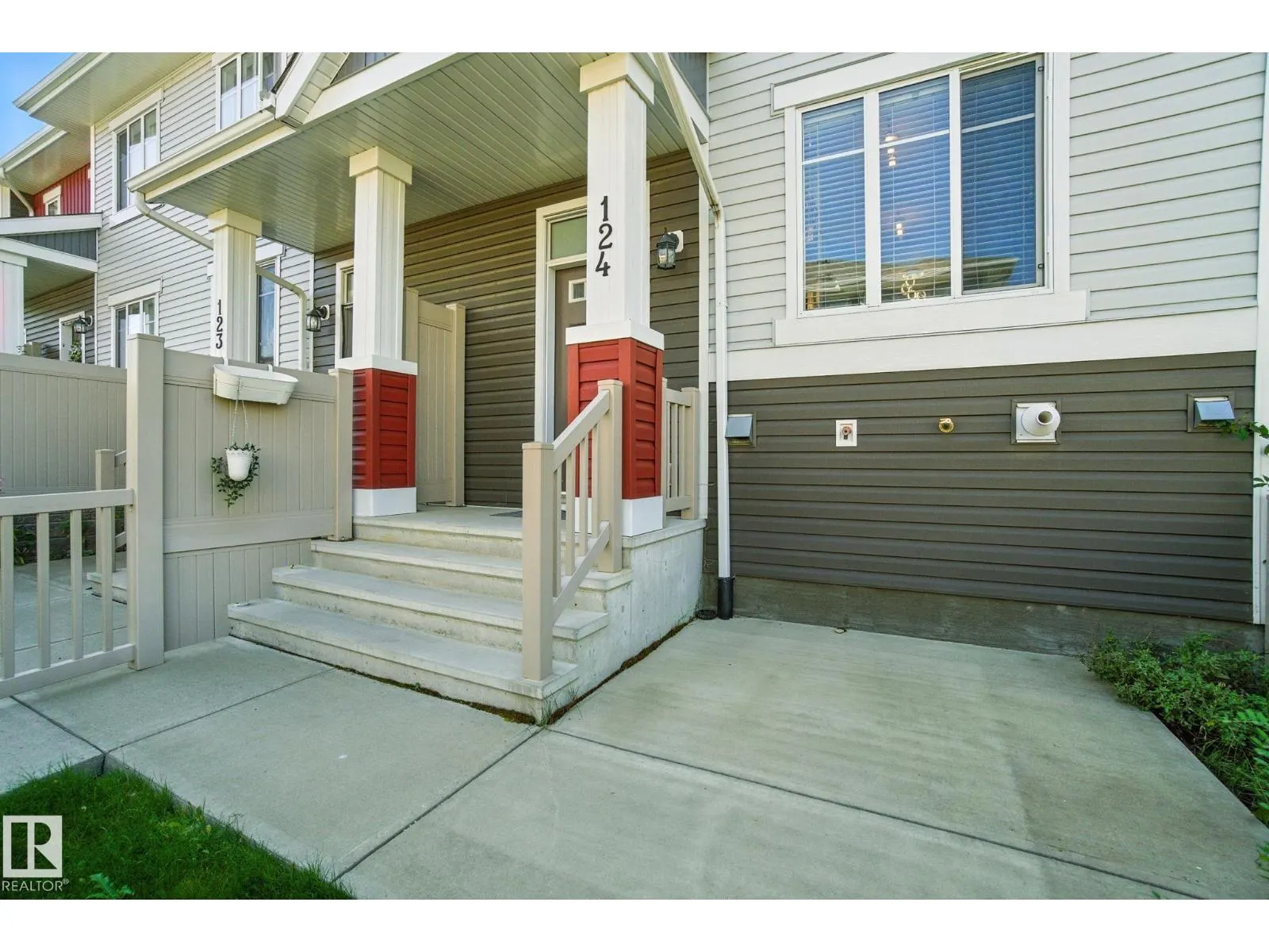 #124 2905 141 ST SW