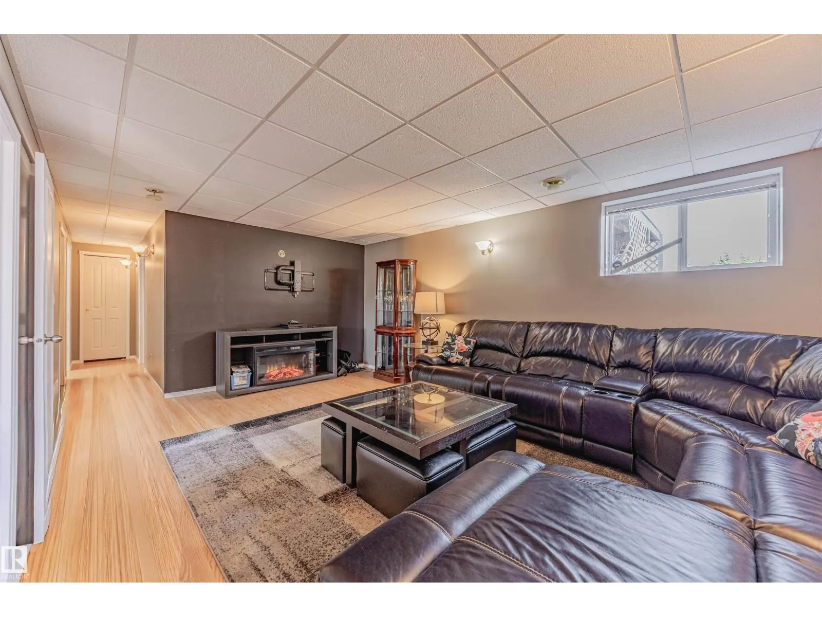7808 163 AV NW