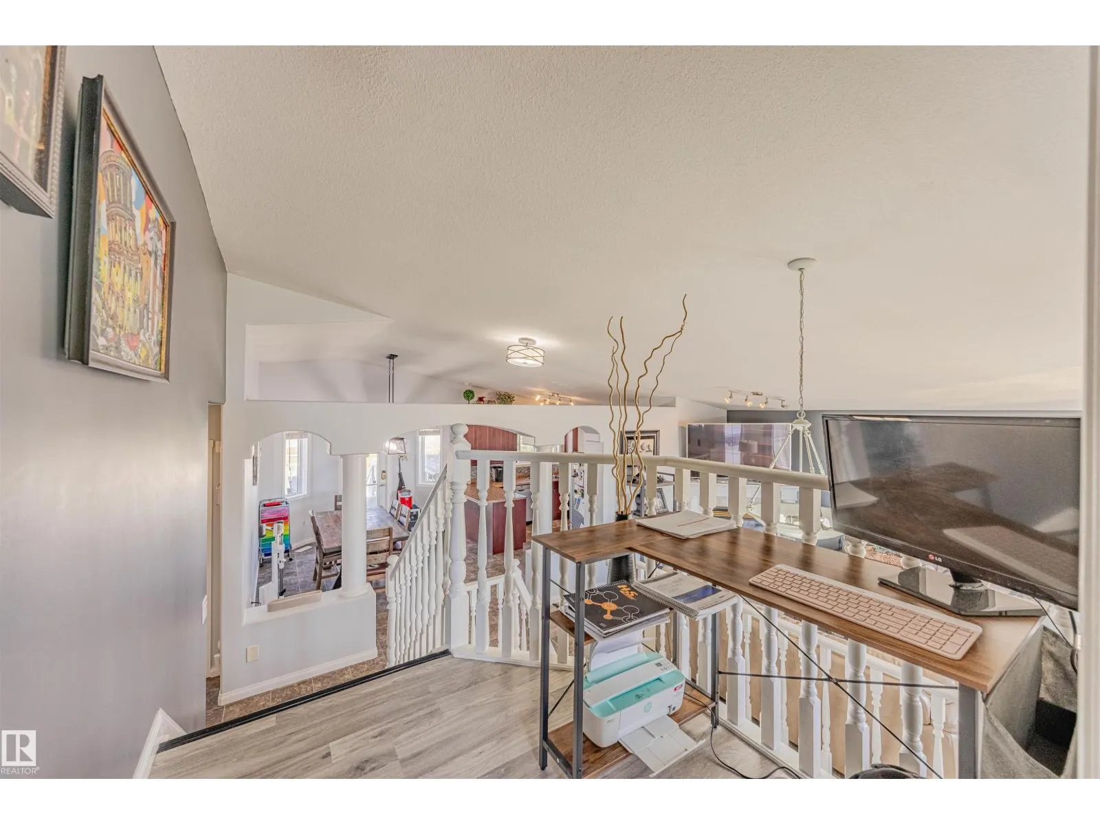 7808 163 AV NW