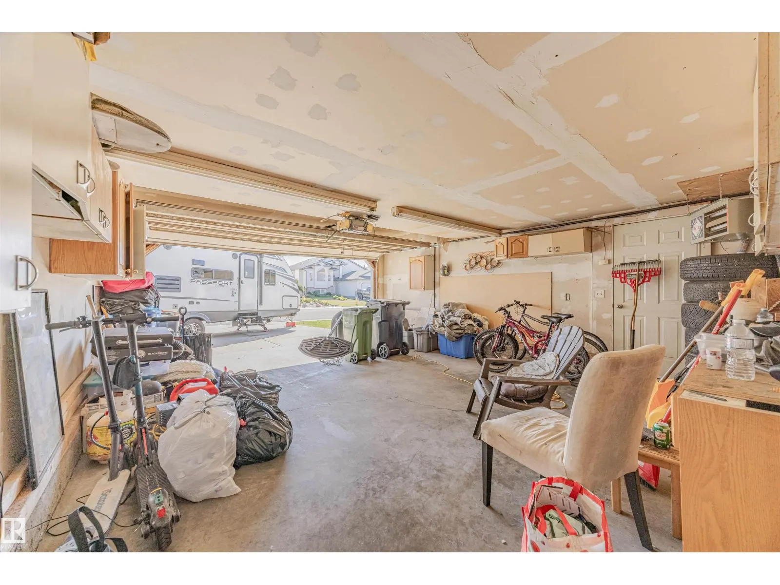 7808 163 AV NW