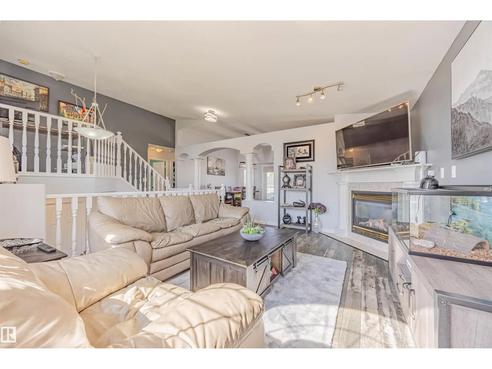 7808 163 AV NW