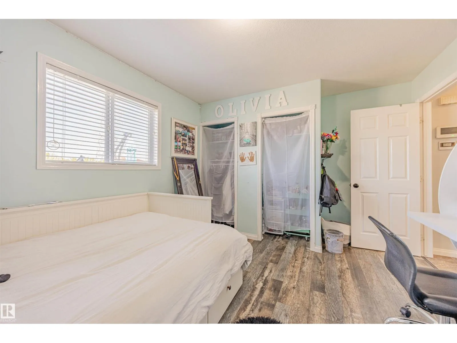 7808 163 AV NW