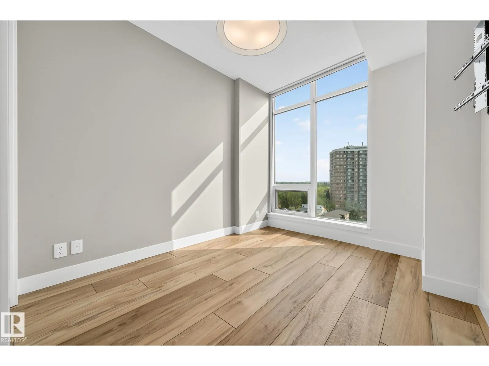 #705 14105 West Block Drive NW