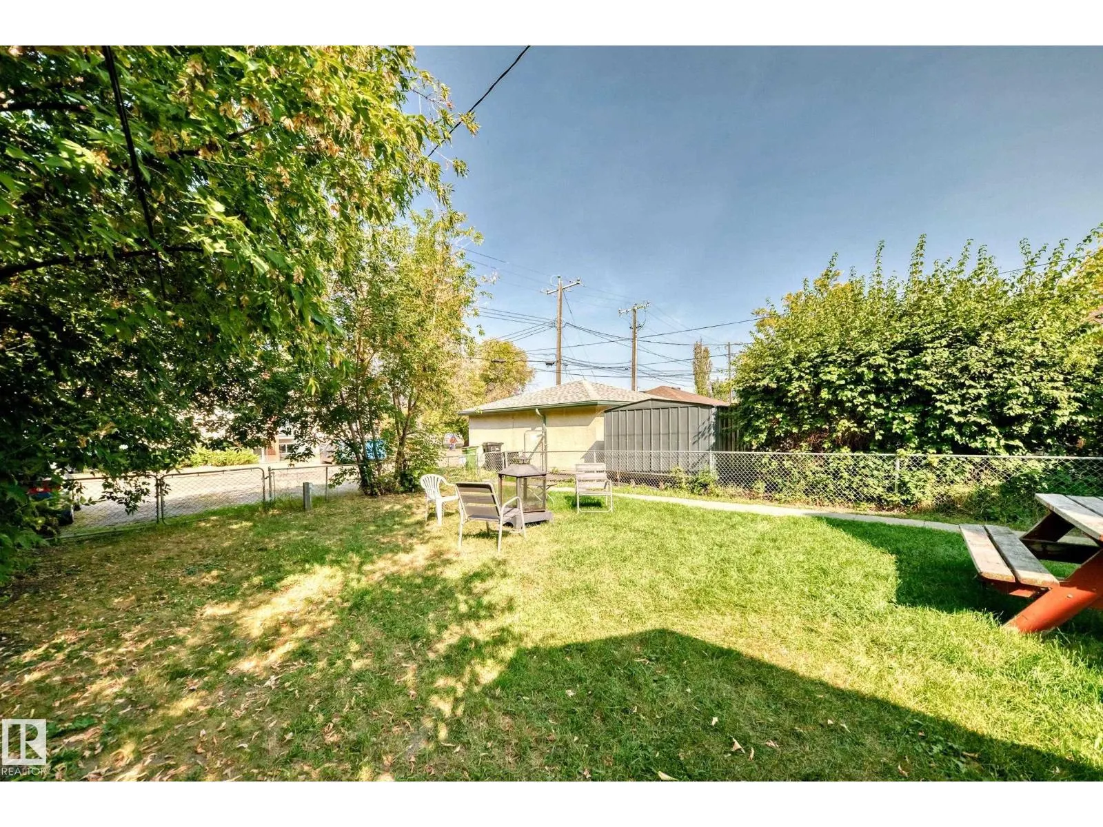 10510 79 AV NW