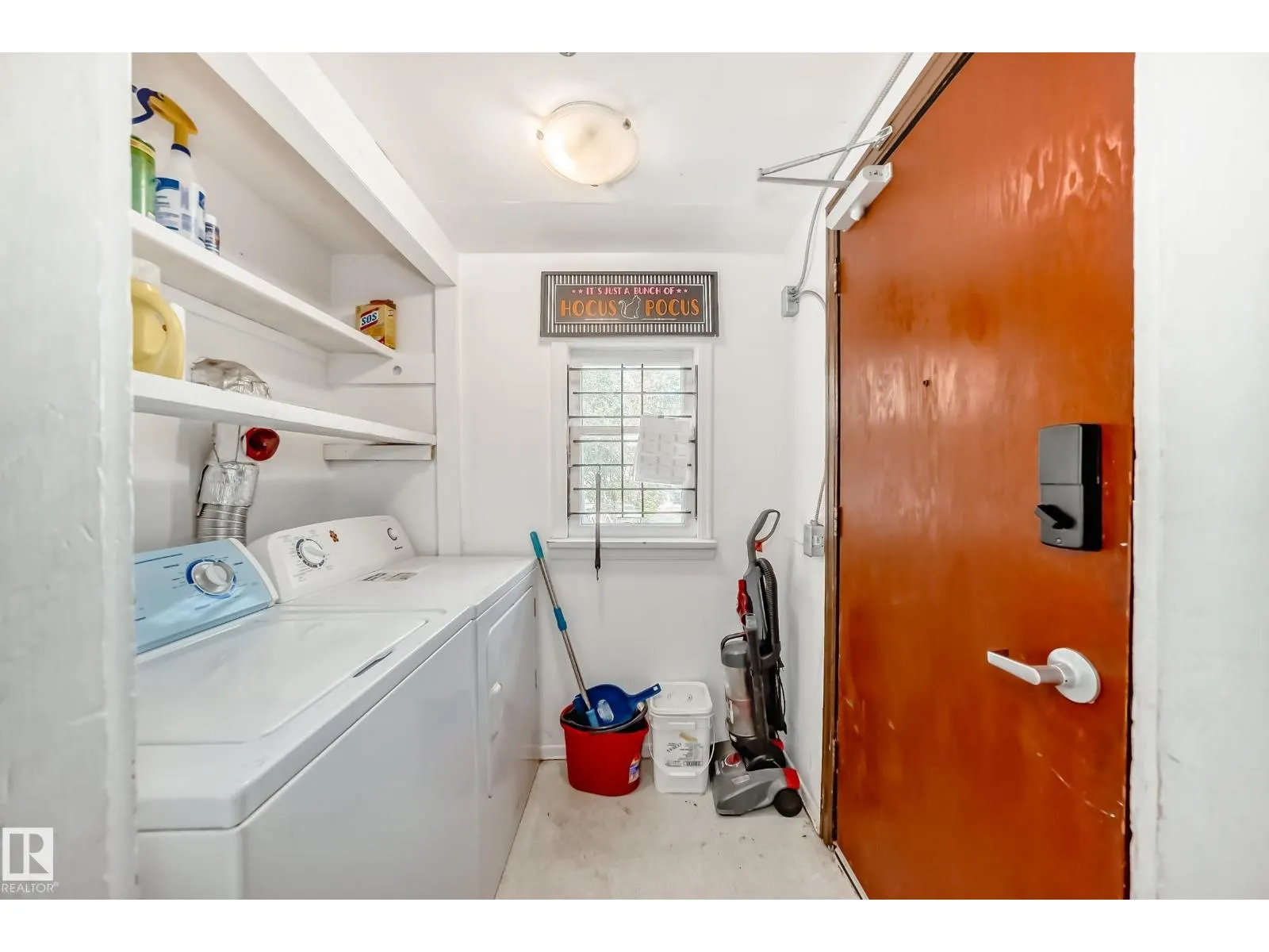 10510 79 AV NW
