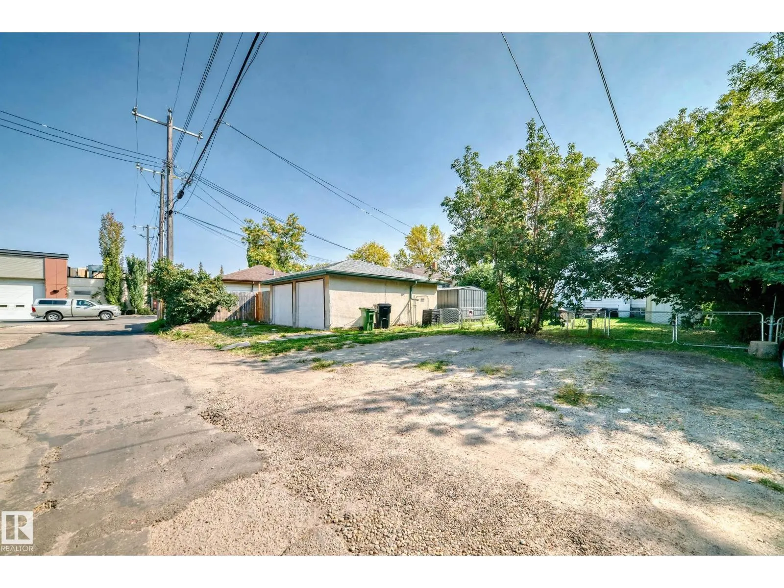 10510 79 AV NW