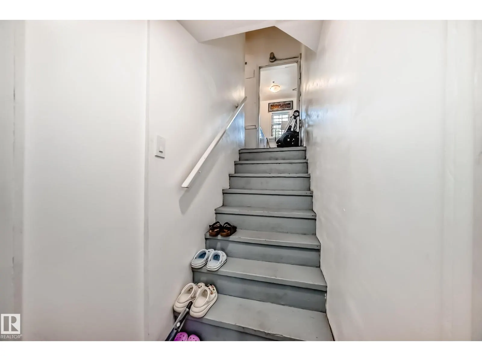 10510 79 AV NW